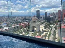 Modern Loft overlooking the Revolution Monument