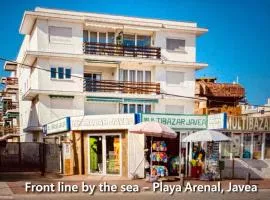 Apartamento de 2 habitaciones en primera línea con vistas al mar