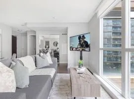 Modern 2BR 2BA Downtown Condo w Parking