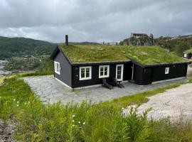 Fantastic view, great holiday house with sauna in Sirdal, hotel para golfe em Haugen