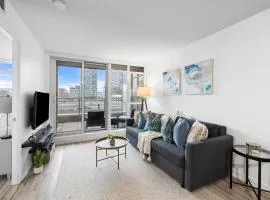Modern 2BR 2BA Downtown Condo w Free Parking