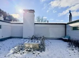 Komfortables Atriumhaus bei Zürich, Garten, Ruhe, Parking und Waschmaschine