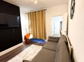 Contractor & Business Team Stay , 3-Bed House , Wi-Fi , Parking