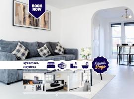 Big 4-Bed House in Haydock Ideal for Work Crews, hotel em Haydock