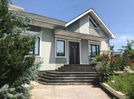 Vip House, Hotel in Bălţi