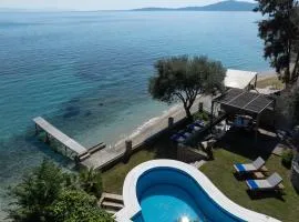 Villa Alia, Your Modern Beachfront Escape