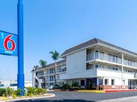 Motel 6-Anaheim, CA - Fullerton East