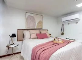 Flat Frente Mar com píer e acesso direto ao mar