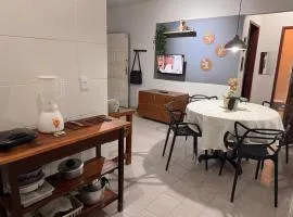 Casa c 3 Suítes 4 banheiros 4 quartos a passos da Praia, Centro e comércios