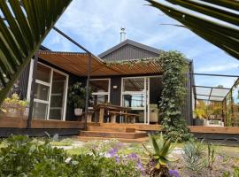 'Jessie St Jungle', hotel i Mapua