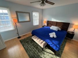 The White Door 2-bedroom townhouse near VT & RU, hotel in Radford
