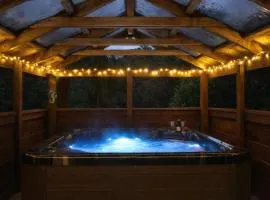 Hill Top Hideaway - Self Contained Guest Suite with Private Spa
