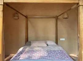 Brand New 2 Bedroom Sun-lit Mud Brick Private Villa Retreat