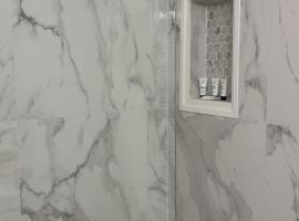 Cherry Blossom Suite, готель у місті Мейкон