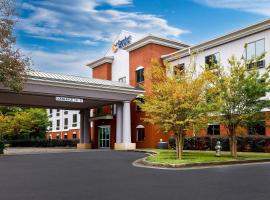 Comfort Inn & Suites Buford near Mall of Georgia, hotel in Buford