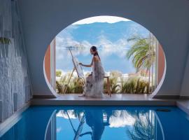 Three-Colored Cloud River (Lugu Lake Daluoshui Branch), ξενοδοχείο στο Ninglang