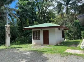 Cabaña junto al río