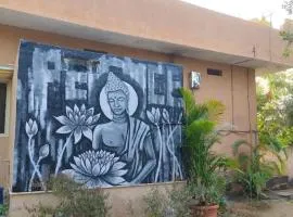 M R ViLLA HAMPI magic rock villa