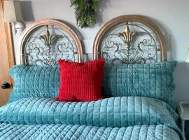 Riverhouse Hidden Gem, Hotel in The Dalles