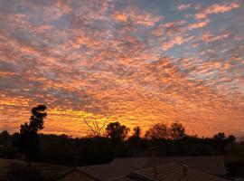 Sunrise Cottage Golfview Lodge，De Deur的飯店