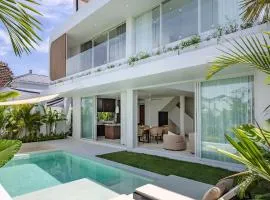 Luxury 3 bed beachside villa with cold plunge pool, rooftop & designer furniture