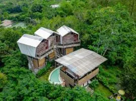 Nirata Treehouse Kintamani