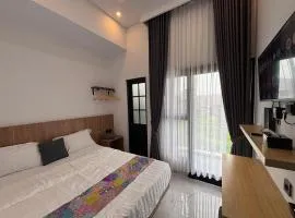 Omah Purwo Guest House