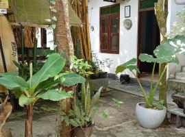 Surf Kin Garden Inn, Hotel in Weligama