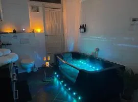 Beautiful condominium with jacuzzi