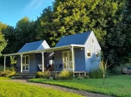 Okuti Country Cottage, a private and peaceful retreat