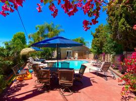 Disneyland Paradise 6 BedRoom 4 Bathroom Pool Spa Games, hotel v destinaci Anaheim