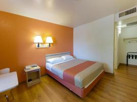 Shasta Vista Inn & Suites, hotel em Weed