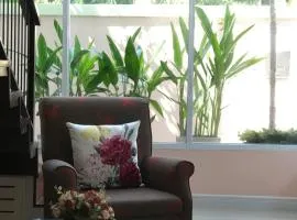 Cozy and Convenient Bangna House