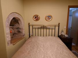 Polyxenia Hotel, hotelli kohteessa Nafplio