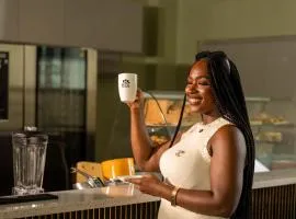 JuliRose Hotel and Suites