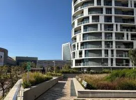 Ellipse Luxurious Tamarind Green Studio Experience