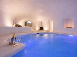 Kampanario Luxury Two-Bedroom Villa with Private Jacuzzi, hotel in Megalokhori