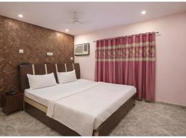 Hotel Neelagiri The Shiva-Palace near Assi Ghat # Ganga River# Kashi Vishwanath Temple - Restaurants # Car parking - Free Wifi Facilities - Fully Air conditioning Premium Room # Best Premium Hotel Inn Varanasi, Hotel in Varanasi