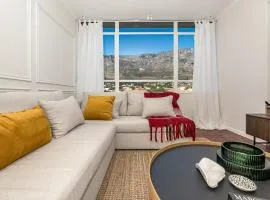 Table Mountain Views - Stylish Gardens Apartment