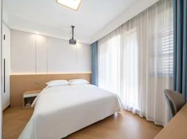 云栖酒店上海乐高乐园国际度假区店, hotel 