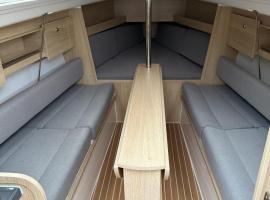 Czarter jachtów Antila -Firma Sailing, hotel a Polańczyk