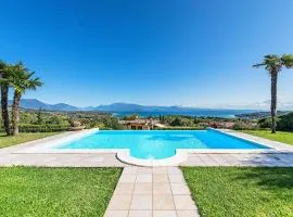 Villa Perla by Whale Homes