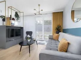 Modern Apartment Kraków Potrzask - AC, Terrace & Parking by Noclegi Renters