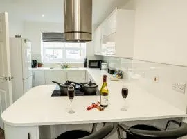 Queens Court Ensuite Studio