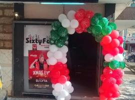 Sixty Four Hotel & Furnished Apartments, hotel com estacionamento em Limuru