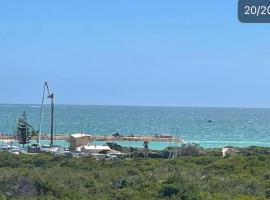 Ocean Reef Vista, hotel em Perth