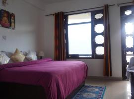 Himview Homestay sarahan, Hotel in Sarāhan