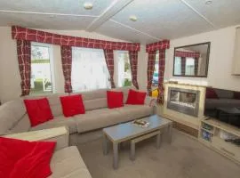 Bayview Retreat - 3 bedrooms with decking sleeps 6