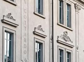 Palazzo San Gottardo Lake Como, a Radisson Collection Hotel, hotelli Comolla