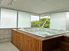 Casa Premium com Jacuzzi e Churrasqueira